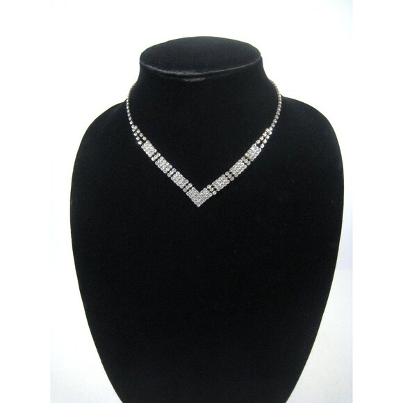 Vintage Prong Set Rhinestone V Shaped Necklace Silvertone Multi Strand 15 inch - Picture 6 of 10